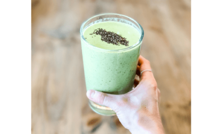 Fiber-Rich Tropical Green Smoothie